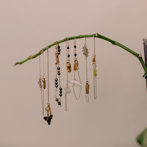 ✨ delicate gold filled bracelets ✨ - Picture 2 of 3